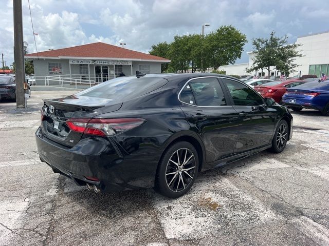 2024 Toyota Camry SE