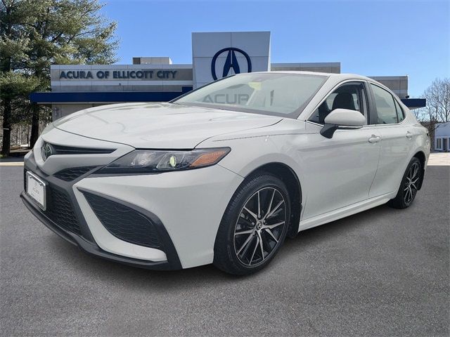 2024 Toyota Camry SE Nightshade