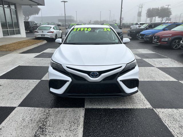 2024 Toyota Camry Hybrid SE