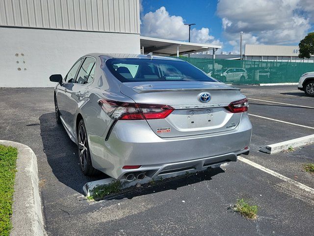 2024 Toyota Camry Hybrid SE