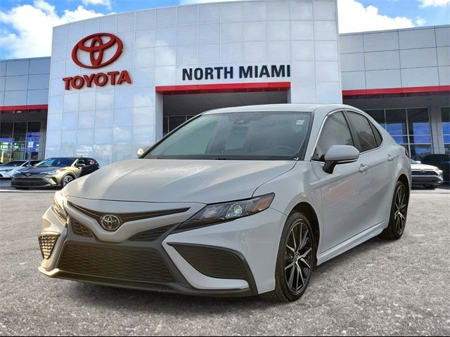 2024 Toyota Camry SE