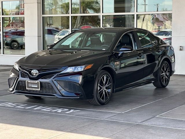 2024 Toyota Camry SE