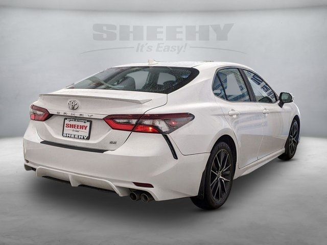 2024 Toyota Camry SE