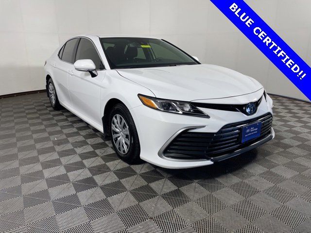 2024 Toyota Camry Hybrid LE