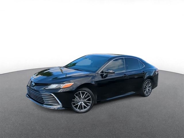 2024 Toyota Camry Hybrid XLE