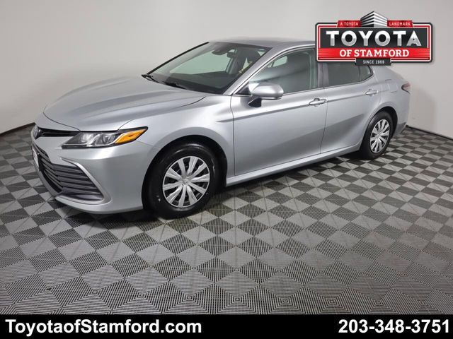 2024 Toyota Camry Hybrid LE