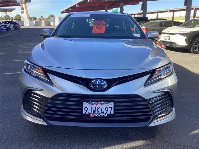 2024 Toyota Camry Hybrid LE