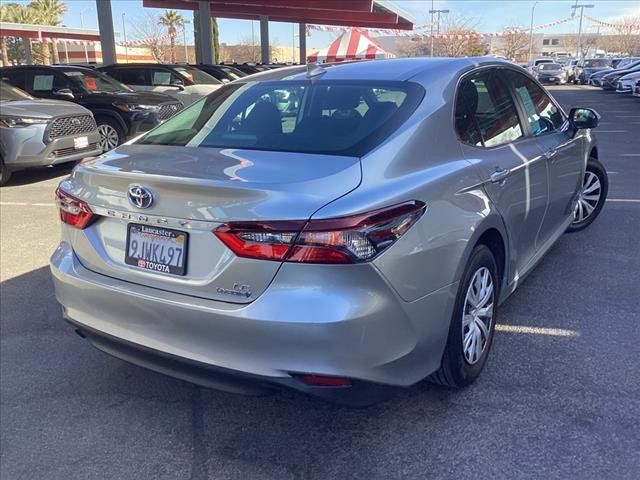 2024 Toyota Camry Hybrid LE