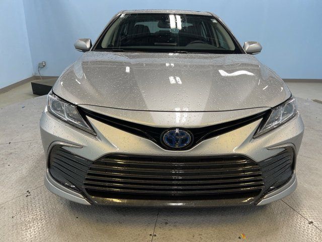 2024 Toyota Camry Hybrid LE