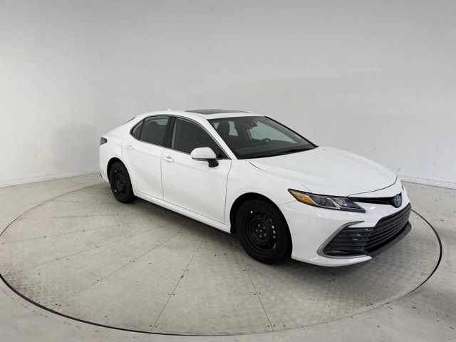 2024 Toyota Camry Hybrid LE