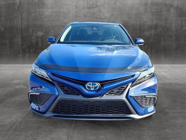 2024 Toyota Camry Hybrid SE