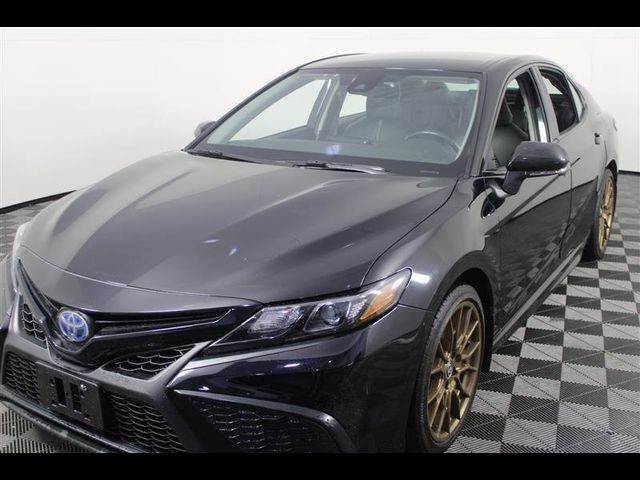 2024 Toyota Camry Hybrid SE
