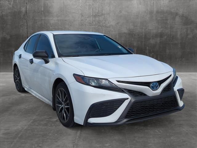 2024 Toyota Camry Hybrid SE