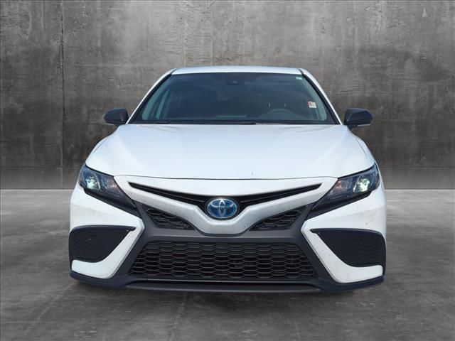 2024 Toyota Camry Hybrid SE