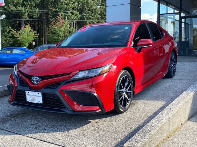 2024 Toyota Camry Hybrid SE