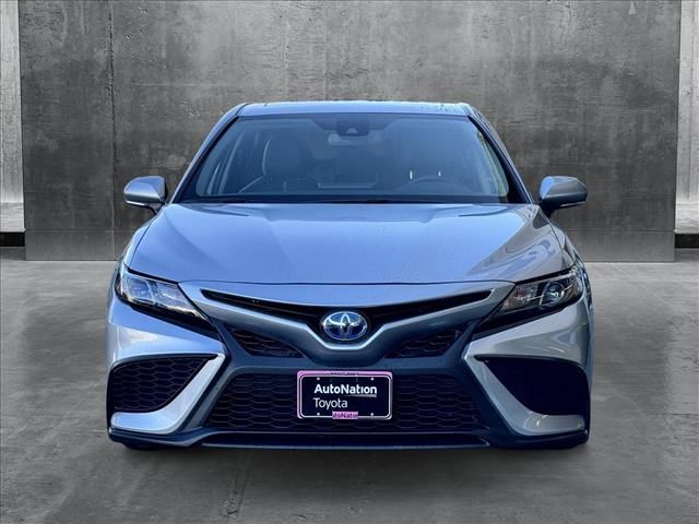 2024 Toyota Camry Hybrid SE