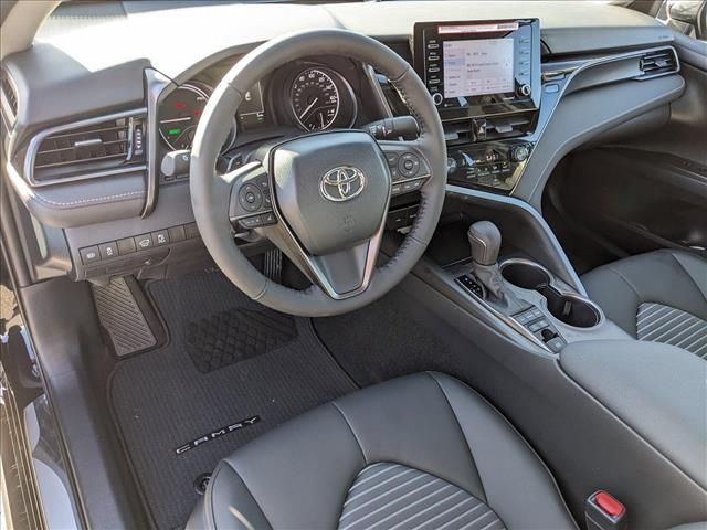 2024 Toyota Camry Hybrid SE