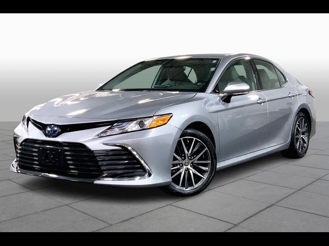 2024 Toyota Camry Hybrid XLE