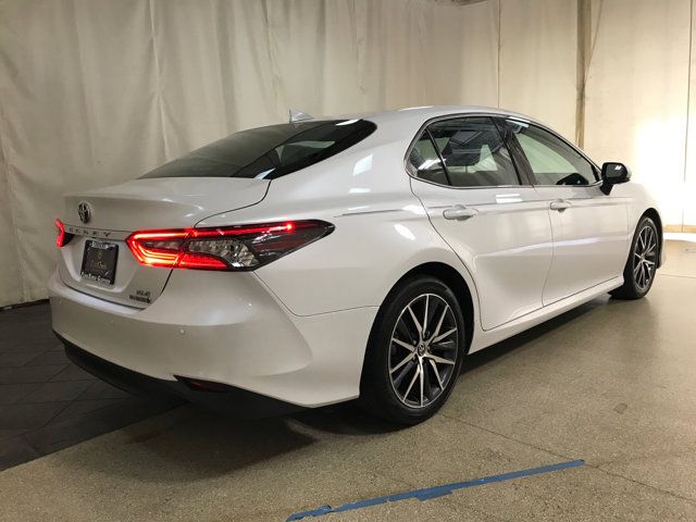 2024 Toyota Camry Hybrid XLE