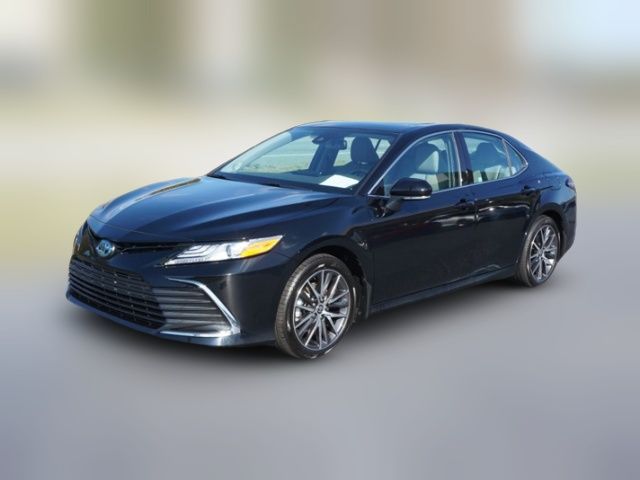 2024 Toyota Camry Hybrid XLE