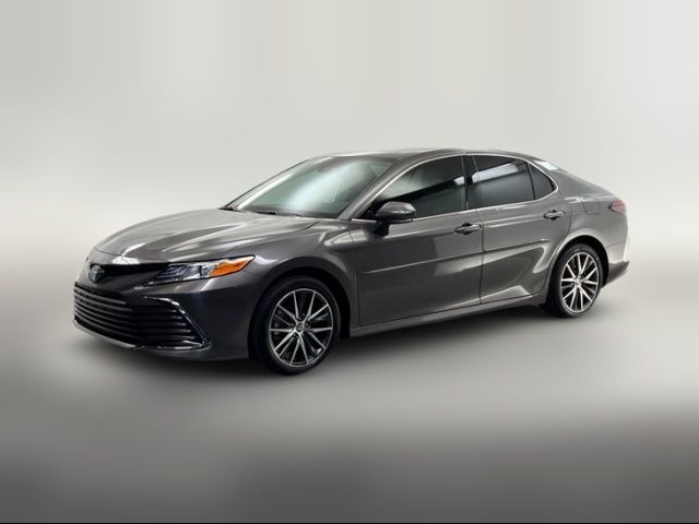 2024 Toyota Camry Hybrid XLE