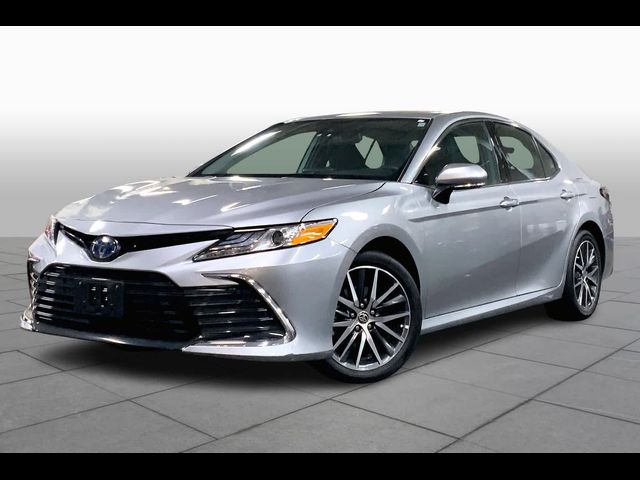 2024 Toyota Camry Hybrid XLE