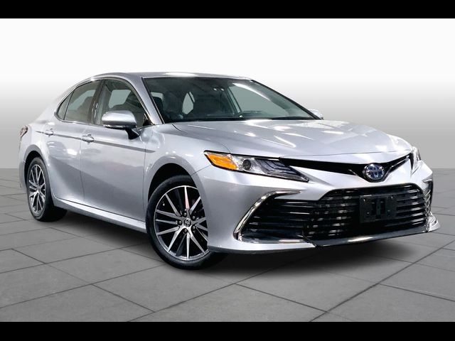 2024 Toyota Camry Hybrid XLE