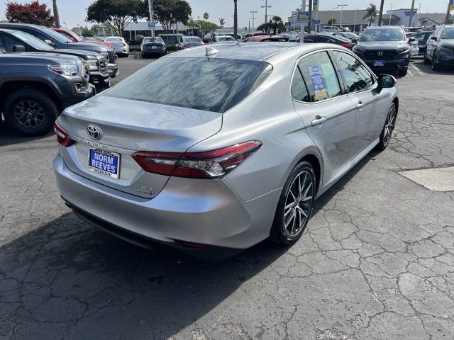 2024 Toyota Camry Hybrid XLE