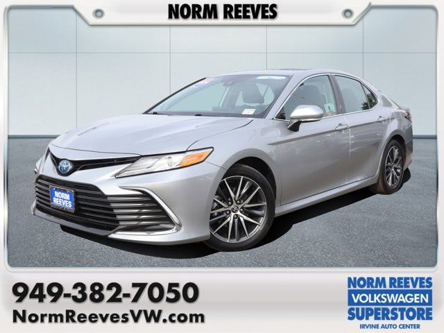 2024 Toyota Camry Hybrid XLE