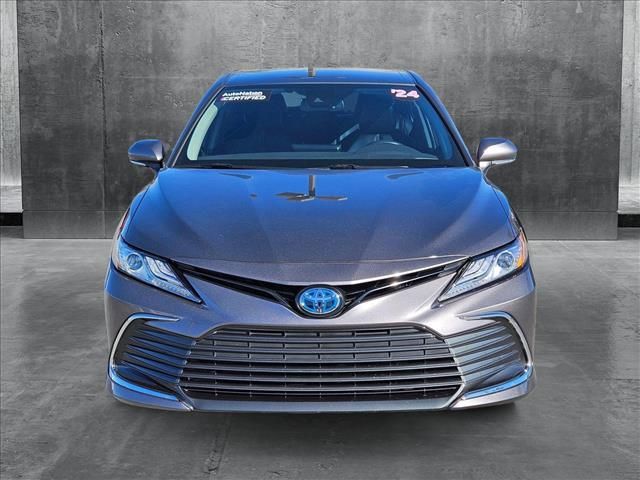 2024 Toyota Camry Hybrid XLE