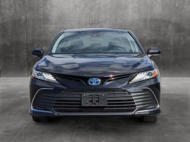 2024 Toyota Camry Hybrid XLE