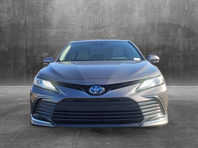 2024 Toyota Camry Hybrid XLE