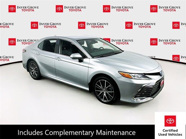 2024 Toyota Camry Hybrid XLE