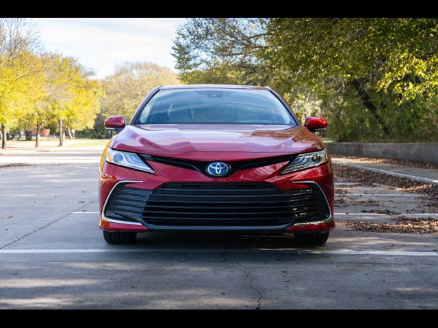 2024 Toyota Camry Hybrid XLE