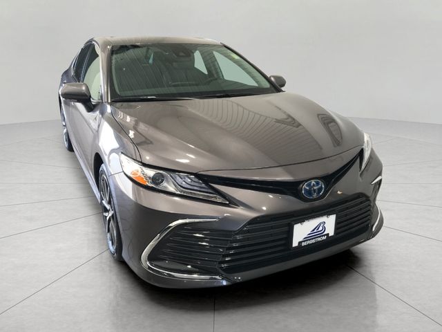 2024 Toyota Camry Hybrid XLE