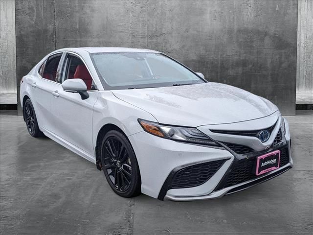 2024 Toyota Camry Hybrid XSE