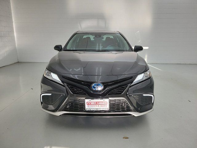 2024 Toyota Camry Hybrid XSE