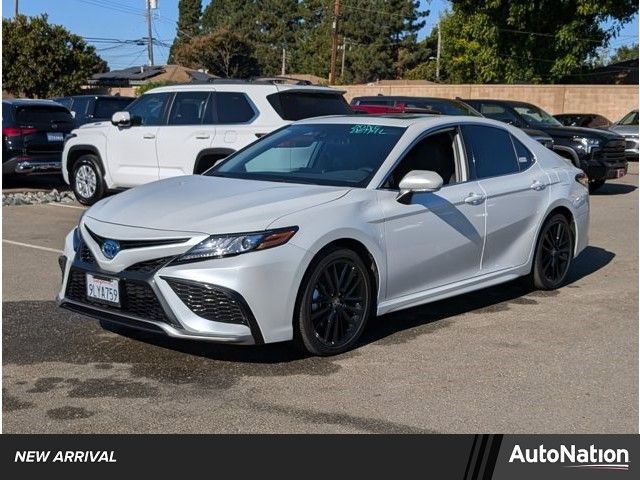 2024 Toyota Camry Hybrid XSE