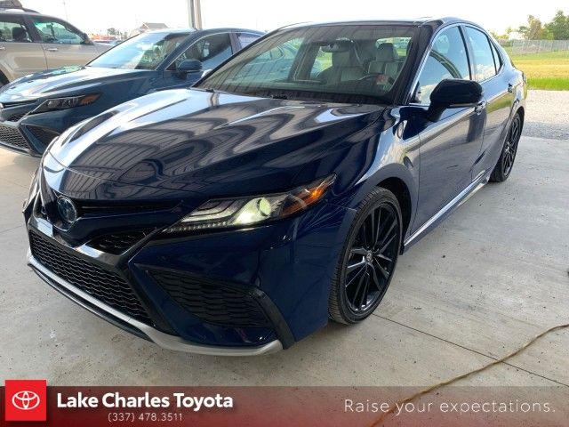 2024 Toyota Camry Hybrid XSE