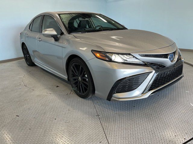 2024 Toyota Camry Hybrid XSE