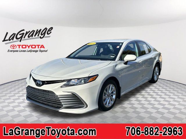 2024 Toyota Camry LE