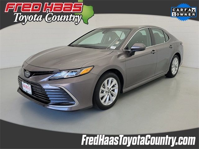 2024 Toyota Camry LE