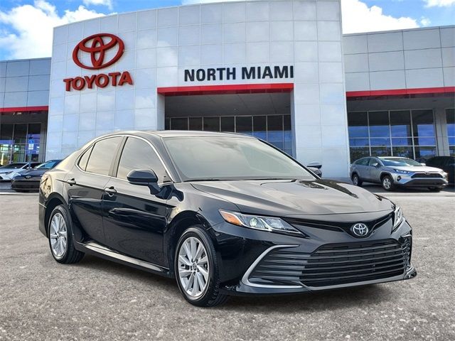 2024 Toyota Camry LE