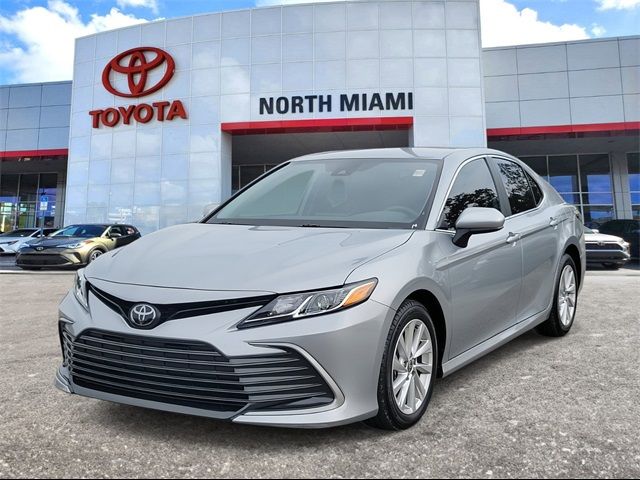 2024 Toyota Camry LE