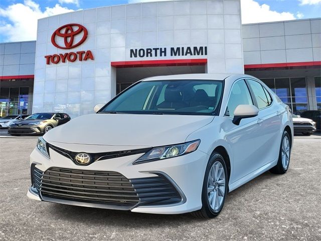 2024 Toyota Camry LE