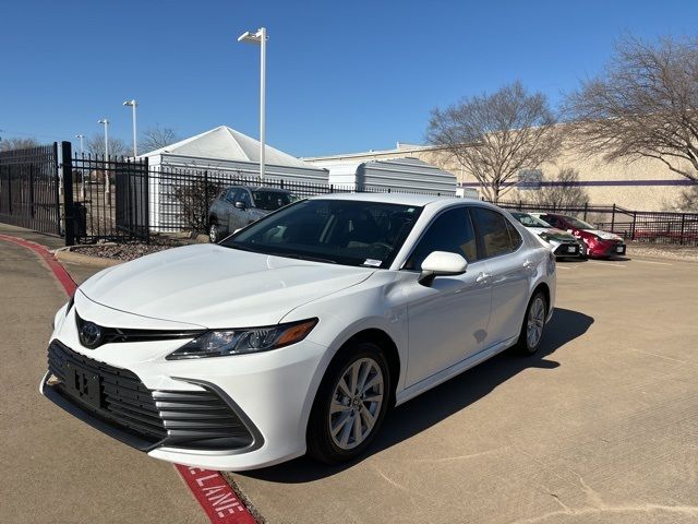 2024 Toyota Camry LE