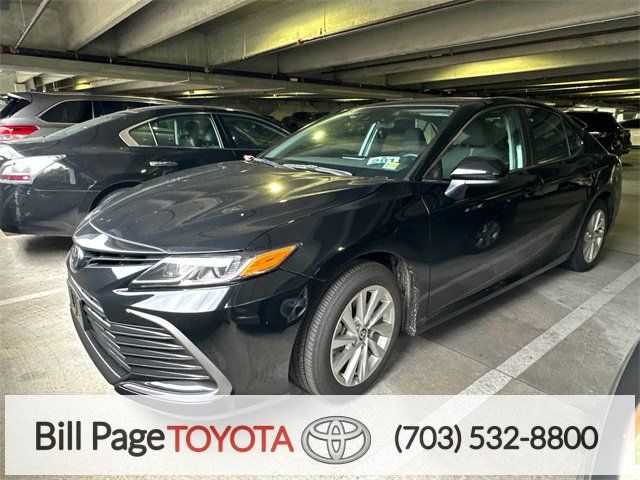 2024 Toyota Camry LE