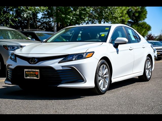 2024 Toyota Camry LE