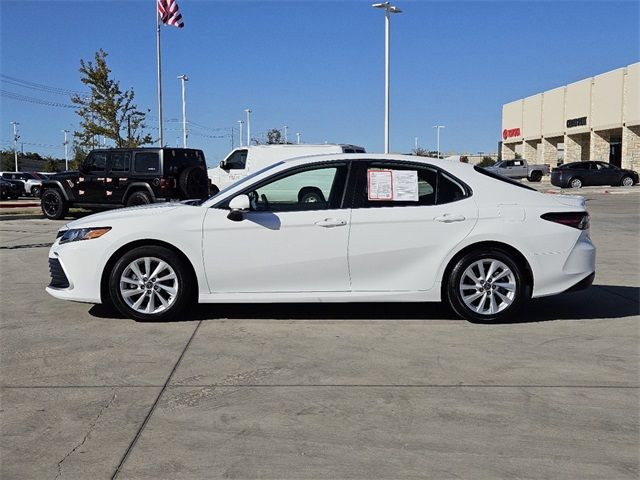 2024 Toyota Camry LE