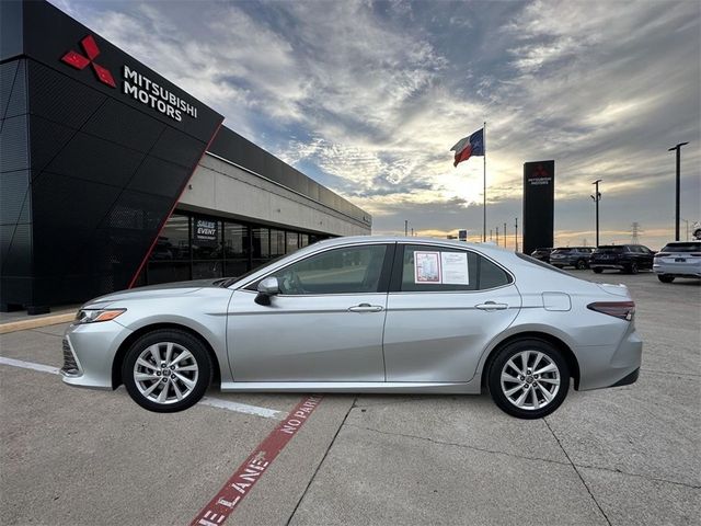 2024 Toyota Camry LE